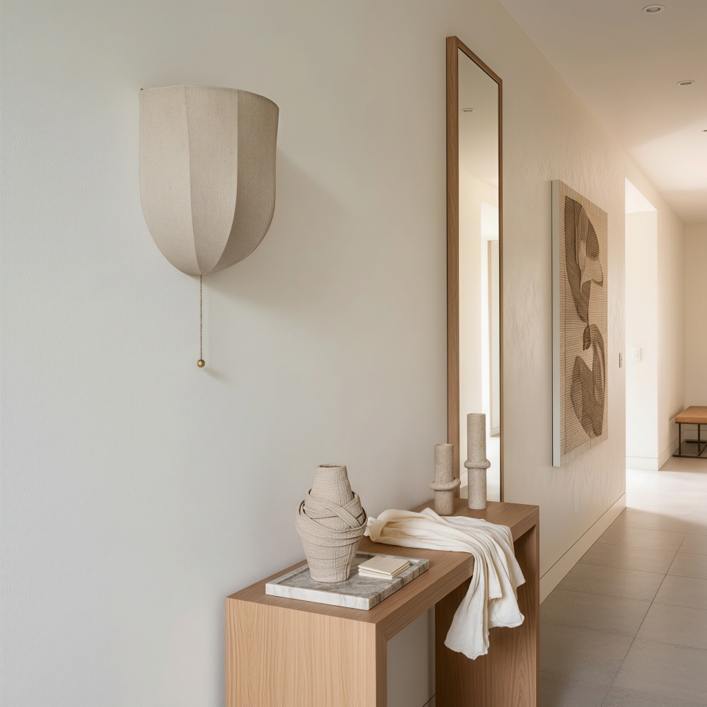 Applique Fablune dans un couloir