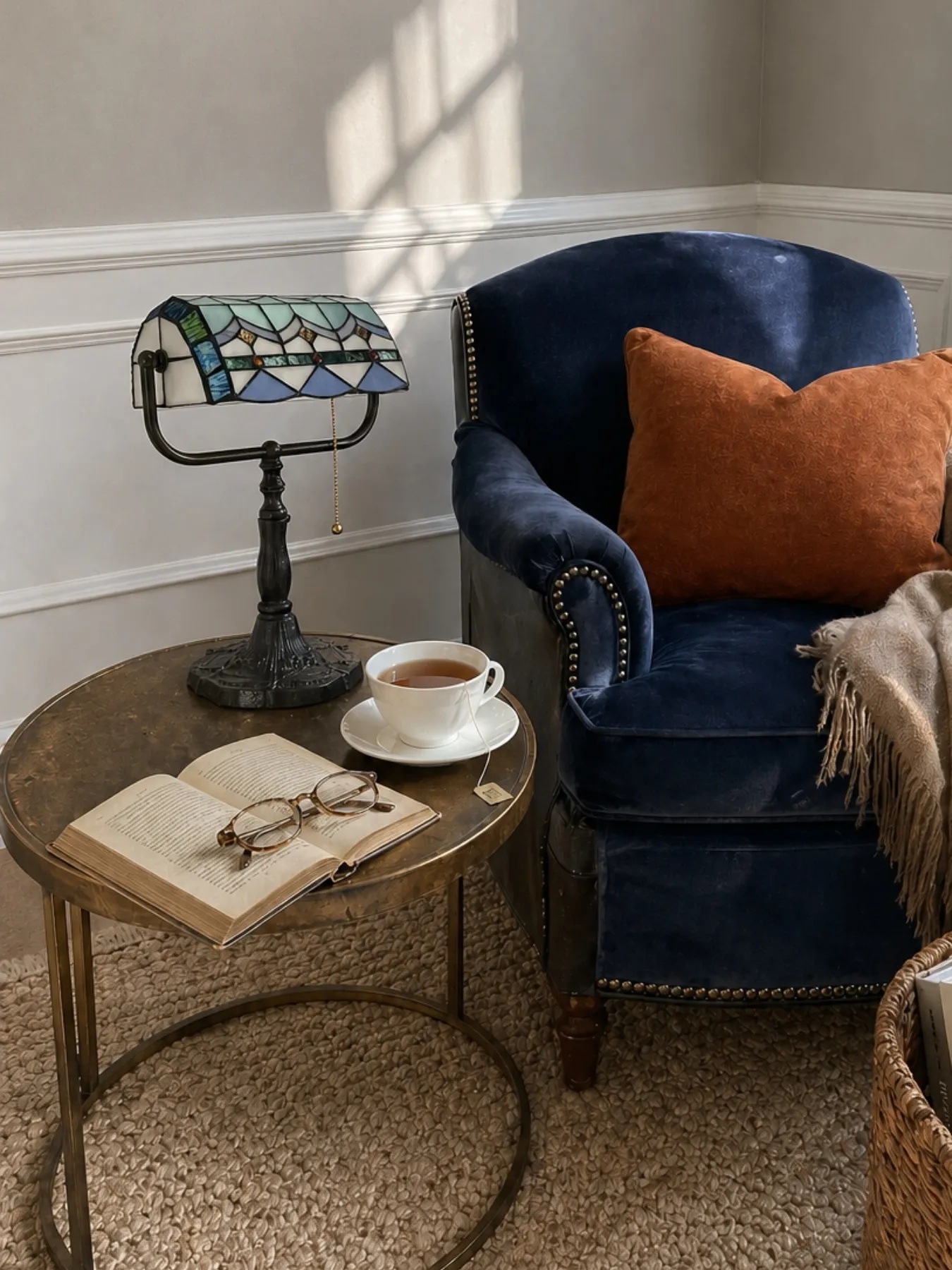 Décor intérieur vintage avec éclairage Tiffany