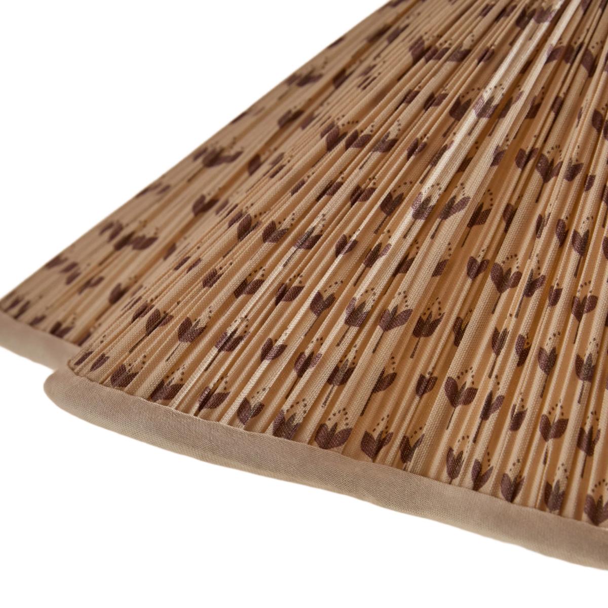 Floral pleated linen shade detail