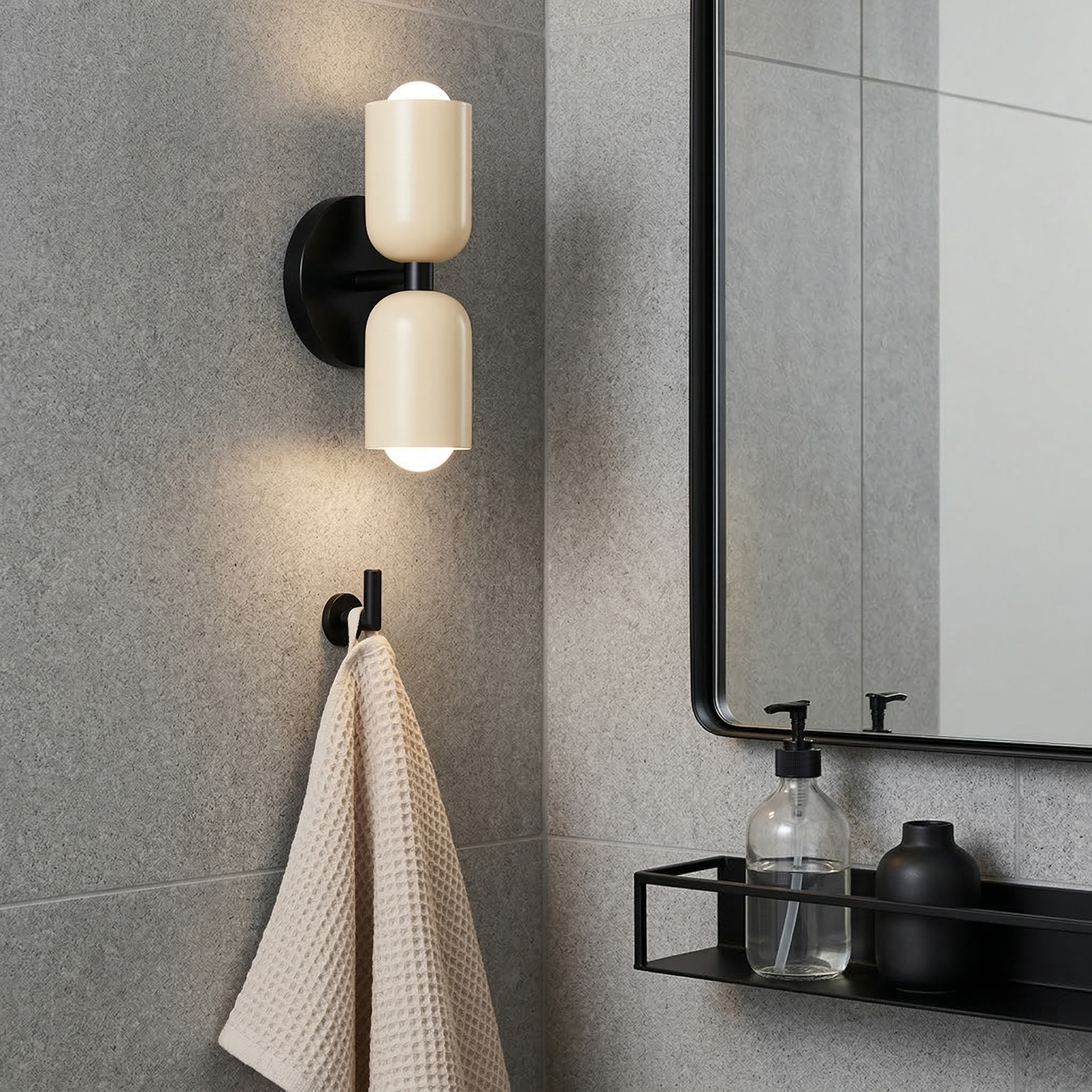 Applique Symra dans une salle de bain