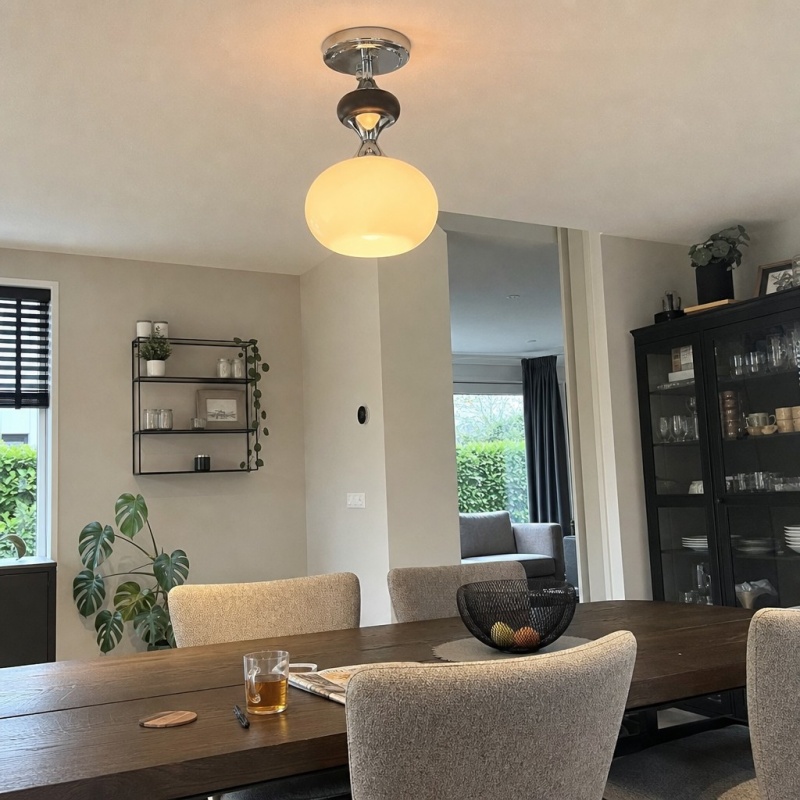 Lampe Valesey dans un intérieur moderne
