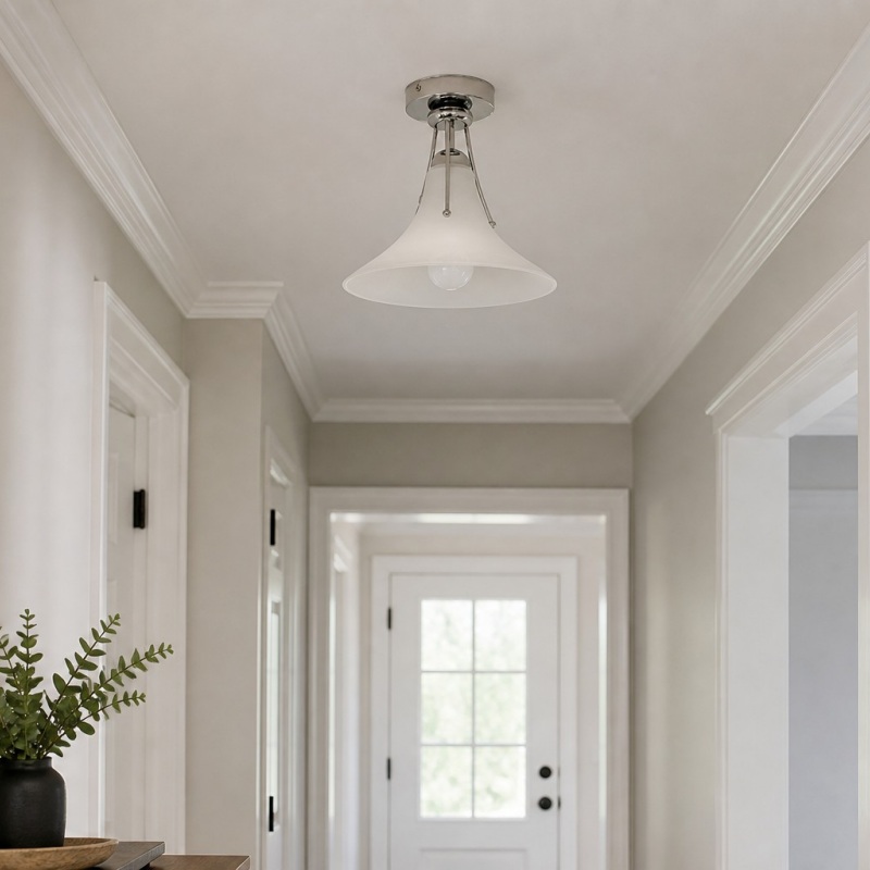 Lampe Kallera dans un couloir