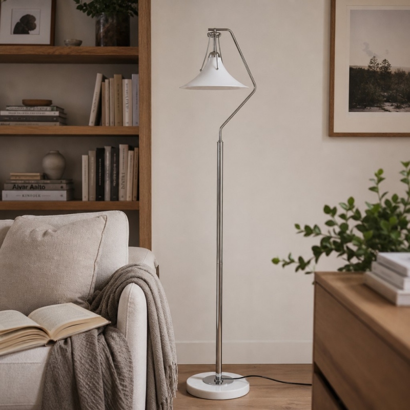 Lampadaire Magnolia dans un coin lecture