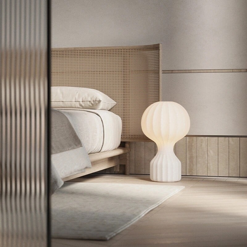 Gatto Table Lamp