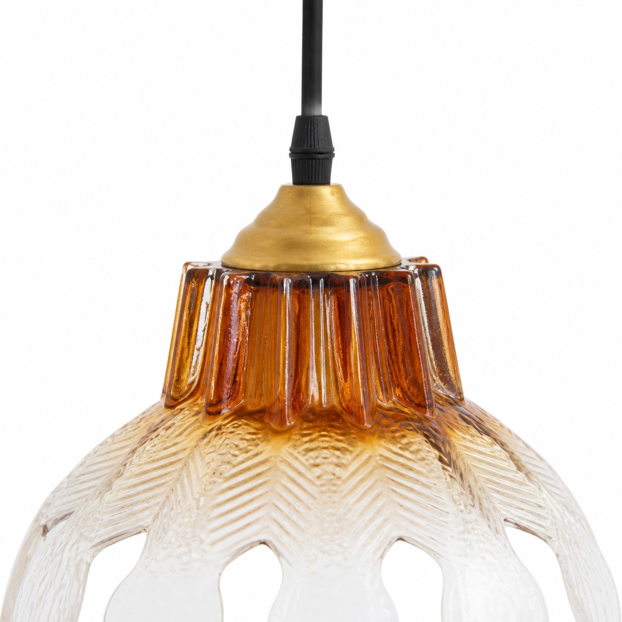 Gradient Fluted Glass Flower Pendant Light detail image 6